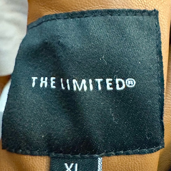 The Limited - Women’s Faux Leather Pants Suit - Pants are Size 14, Jacket/Top XL - Picture 5 of 5